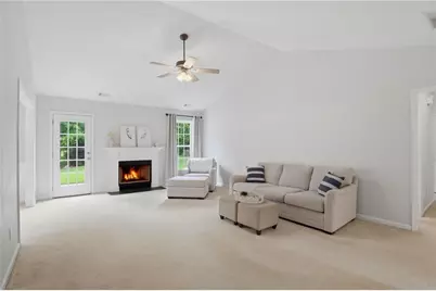 8790 Baycreek Ln, Gainesville, GA 30506 - Photo 7