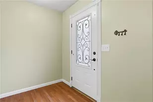 440 Hunters Cove Ct, Lawrenceville, GA 30044 - Photo 5