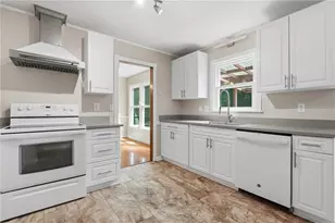 440 Hunters Cove Ct, Lawrenceville, GA 30044 - Photo 13
