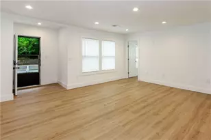 2130 Donald Lee Hollowell Pkwy NW, Atlanta, GA 30318 - Photo 5