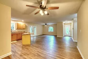 553 Grayce Ln, Hiawassee, GA 30546 - Photo 3