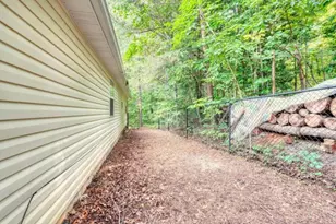 553 Grayce Ln, Hiawassee, GA 30546 - Photo 11