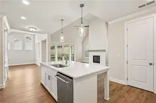 555 Pearl St, Cumming, GA 30040 - Photo 13