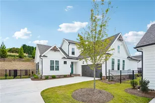 555 Pearl St, Cumming, GA 30040 - Photo 1