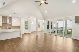 555 Pearl St, Cumming, GA 30040 - Photo 3