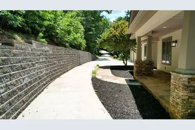 271 Highlands Dr, Clarkesville, GA 30523 - Photo 17