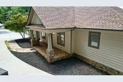 271 Highlands Dr, Clarkesville, GA 30523 - Photo 5