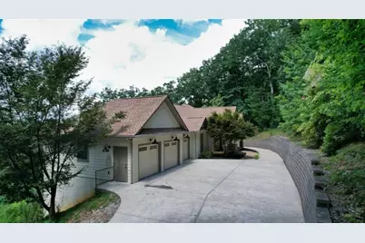 271 Highlands Dr, Clarkesville, GA 30523 - Photo 3
