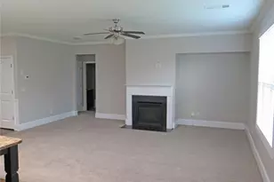 536 Wolf Pack Ln, Atlanta, GA 30349 - Photo 9