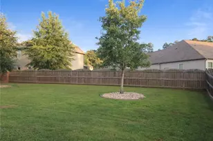 536 Wolf Pack Ln, Atlanta, GA 30349 - Photo 37