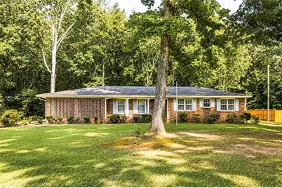 802 S Cherokee Road S, Social Circle, GA 30025 - Photo 1