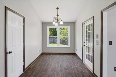 6078 Hillsdale Circle, Flowery Branch, GA 30542 - Photo 13