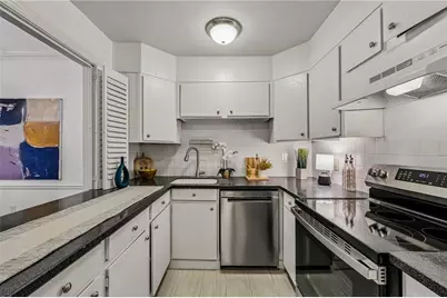 11 Kings Walk NE, Atlanta, GA 30307 - Photo 17