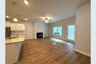 401 Lanier Circle, Woodstock, GA 30189 - Photo 11