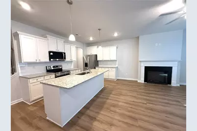 401 Lanier Circle, Woodstock, GA 30189 - Photo 9