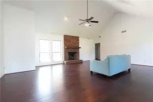 1041 Forest Hills Dr SE, Conyers, GA 30094 - Photo 3