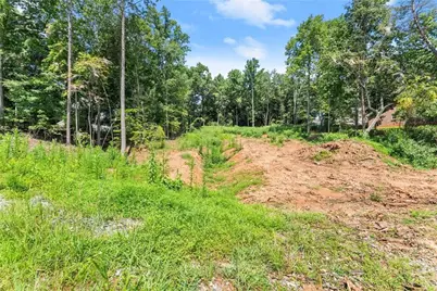 8690 Bayhill Drive, Gainesville, GA 30506 - Photo 3