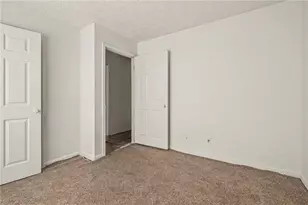 2202 Fairington Village Dr, Lithonia, GA 30038 - Photo 13