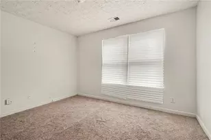 2202 Fairington Village Dr, Lithonia, GA 30038 - Photo 9