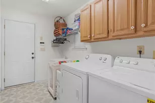 207 Williamsburg Cir, McDonough, GA 30253 - Photo 11