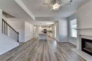 676 Rodeo Dr, Auburn, GA 30011 - Photo 7
