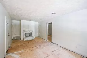 2330 Chestnut Log Loop, Lithia Springs, GA 30122 - Photo 5