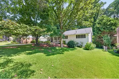 732 Windy Drive, Stone Mountain, GA 30087 - Photo 3