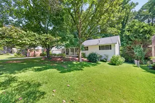 732 Windy Dr, Stone Mountain, GA 30087 - Photo 3