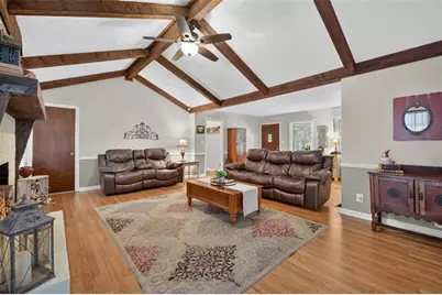 732 Windy Drive, Stone Mountain, GA 30087 - Photo 13
