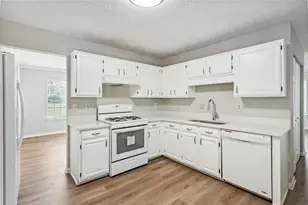 525 Abbotts Hill Ln, Johns Creek, GA 30097 - Photo 13