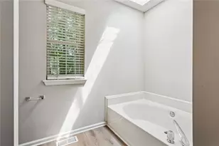 525 Abbotts Hill Ln, Johns Creek, GA 30097 - Photo 23