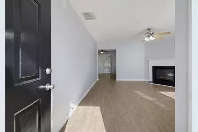 137 Spring Walk Way, Lawrenceville, GA 30046 - Photo 5