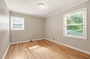 928 Magna Carta Dr NW, Atlanta, GA 30318 - Photo 19