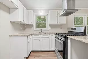 928 Magna Carta Dr NW, Atlanta, GA 30318 - Photo 15