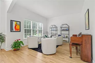 315 Summer Shade Ln, Roswell, GA 30075 - Photo 3