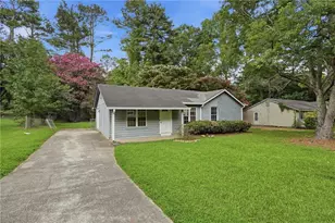 8971 Ashwood Dr, Riverdale, GA 30274 - Photo 3