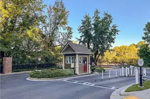 1305 Liberty Pkwy NW, Atlanta, GA 30318 - Photo 29