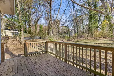 433 W Lake Avenue NW, Atlanta, GA 30318 - Photo 17