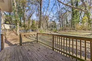 433 W Lake Ave NW, Atlanta, GA 30318 - Photo 17