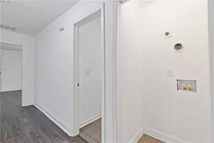 433 W Lake Ave NW, Atlanta, GA 30318 - Photo 13