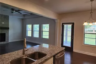 1672 Lapland Dr, Lawrenceville, GA 30045 - Photo 9