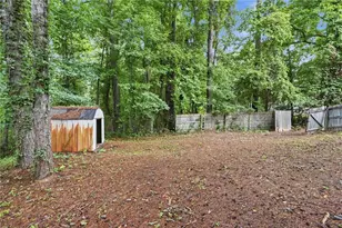 1499 St Dunstans Rd, Lithonia, GA 30058 - Photo 37