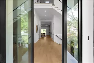 3293 Lenox Pl NE, Atlanta, GA 30324 - Photo 3