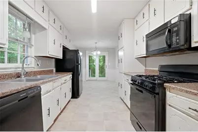 328 Fayette Villa Court, Fayetteville, GA 30214 - Photo 13