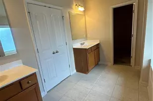 571 Collingsworth Ln, Lawrenceville, GA 30043 - Photo 13