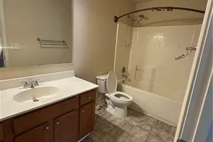 571 Collingsworth Ln, Lawrenceville, GA 30043 - Photo 17