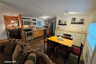 1371 Bairdstown Rd, Union Point, GA 30669 - Photo 5
