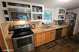 1371 Bairdstown Rd, Union Point, GA 30669 - Photo 7