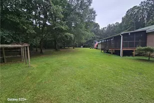 1371 Bairdstown Rd, Union Point, GA 30669 - Photo 33