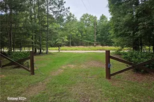 1371 Bairdstown Rd, Union Point, GA 30669 - Photo 9